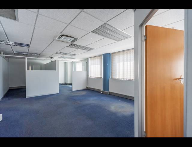 319M² OFFICE TO LET IN MUSGRAVE